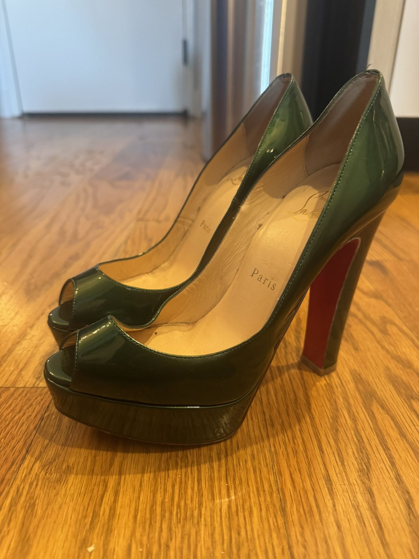 Christian Louboutin Pumps
