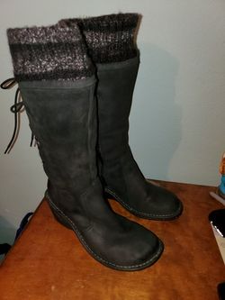 Ugg boots size 9