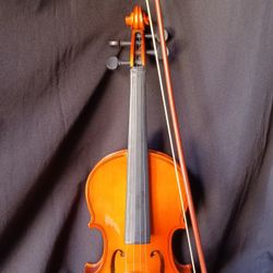 Crescent Violin 3/4