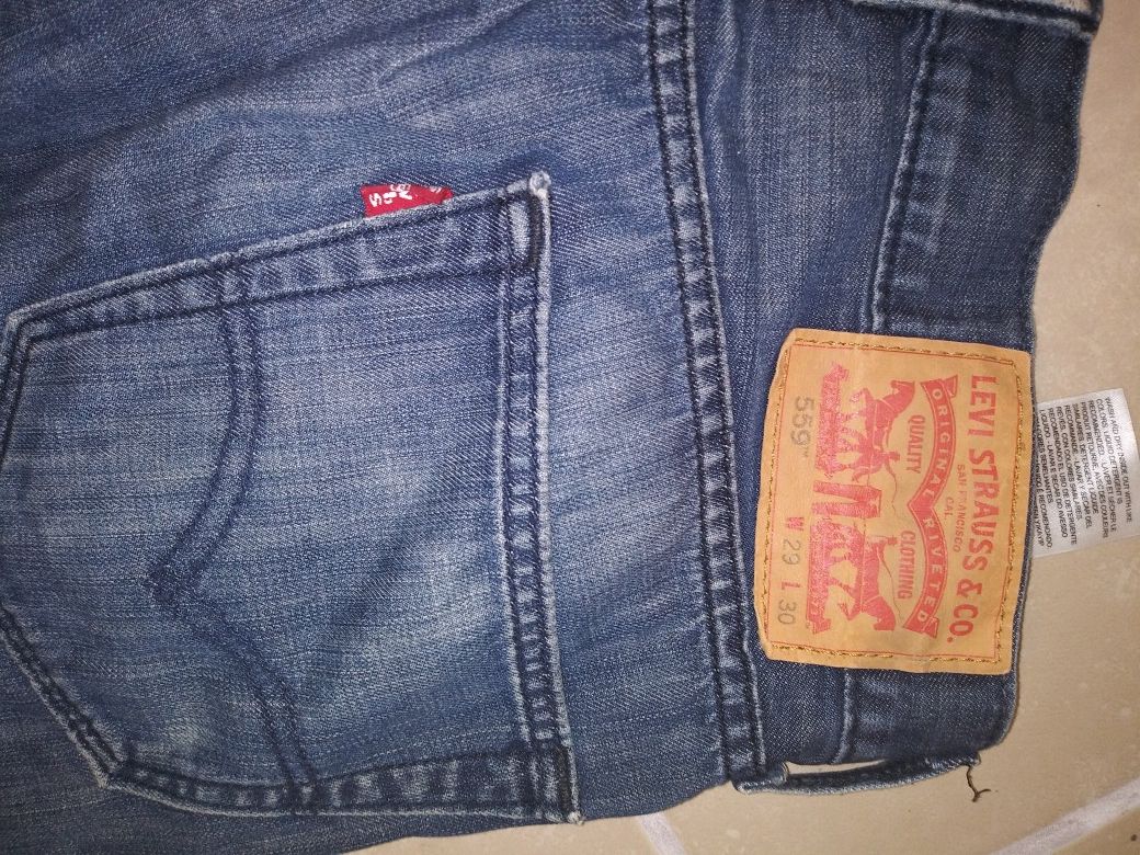 Levis blue jeans 29 x 30