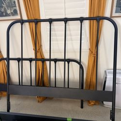 Metal Bed Frame Full Queen Size Black