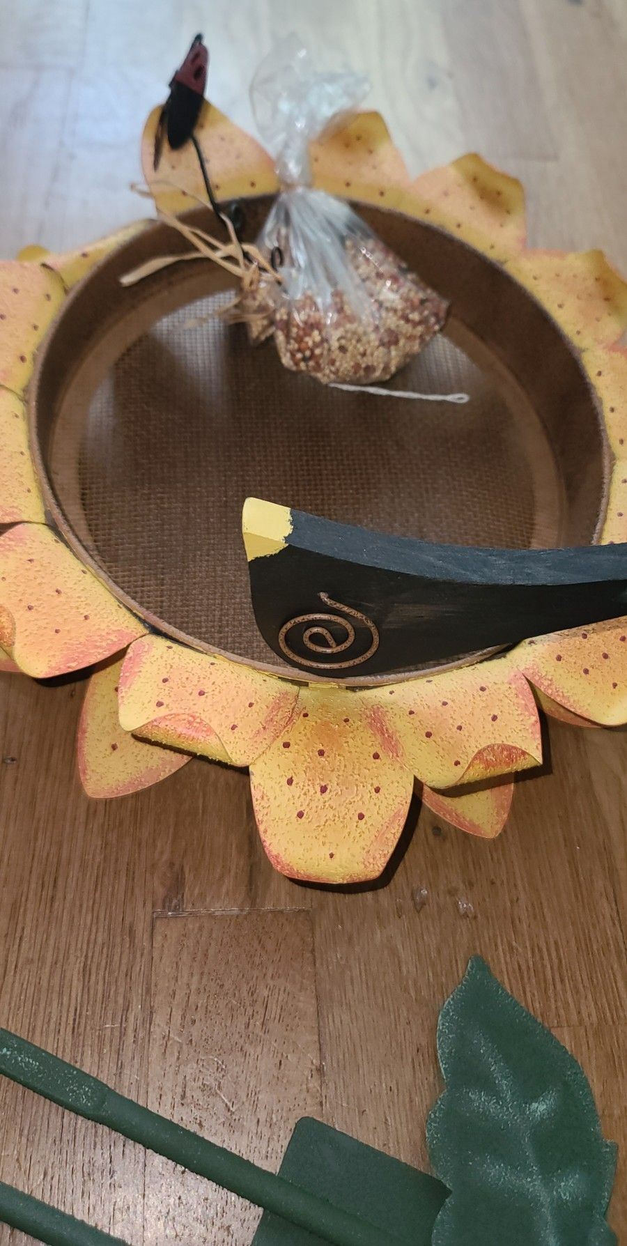 Metal Sunflower Bird Feeder