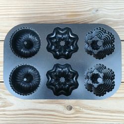 Nordic Ware Multi Mini Bundt Pan