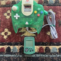 Sega Dreamcast Controller and Godzilla vmu