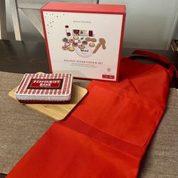 Pottery Barn Kids Holiday Sugar Cookie Set