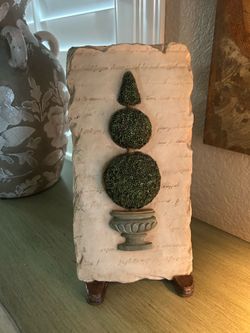 DECOR   10.5” X 5”