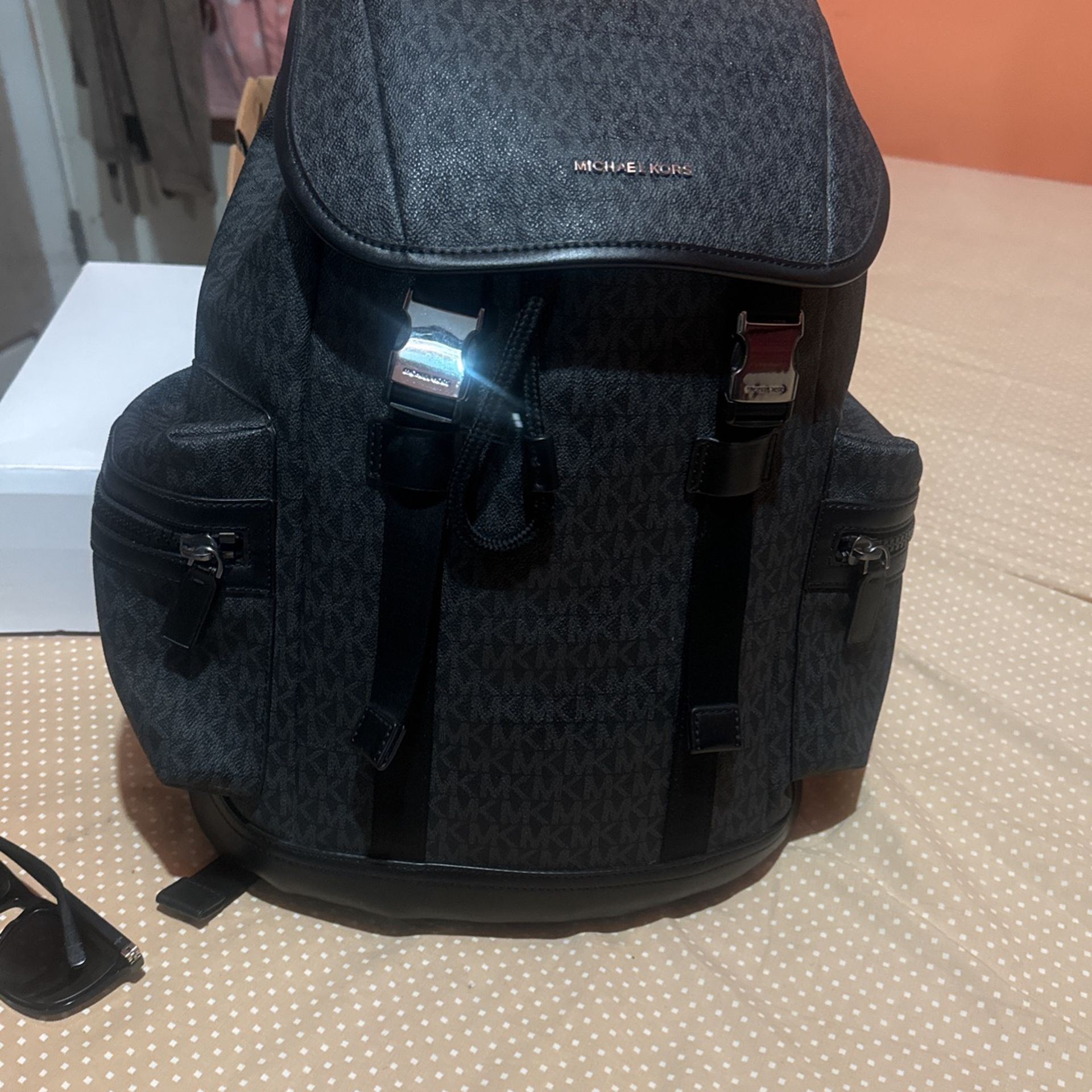 Michael Kors Bagback