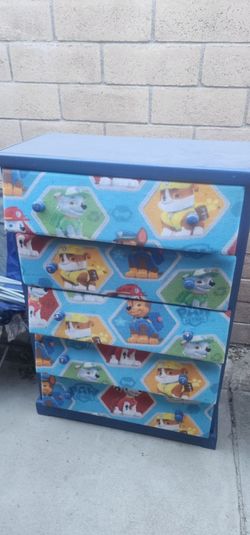 Kids dresser