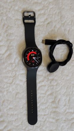 2025 SAMSUNG GALAXY WATCH8 32 GB BLUETOOTH WI-FI PHONE IN BLACK COLOR UNLOCKED FOR ANY CARRIER 44MM.