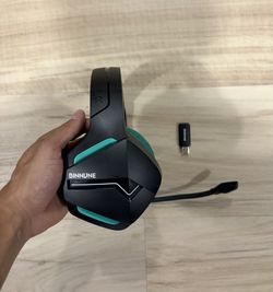 BINNUNE Wireless Headset – Clean – Excellent Condition