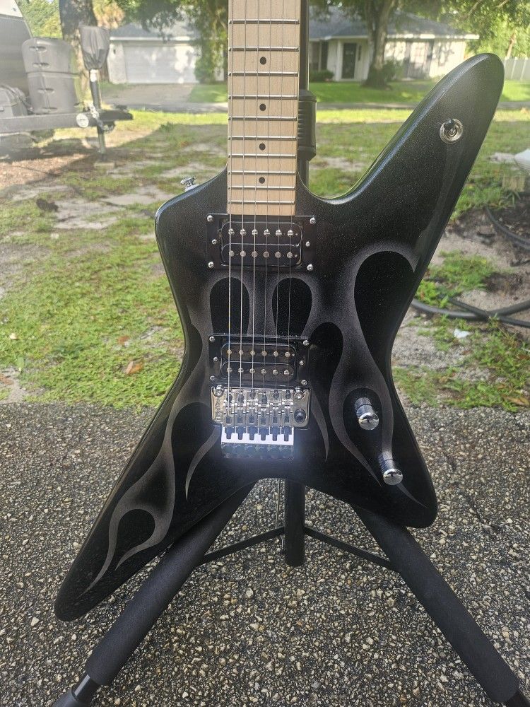 Kramer "Tracii Guns" Gunstar Voyager Guitar MINT