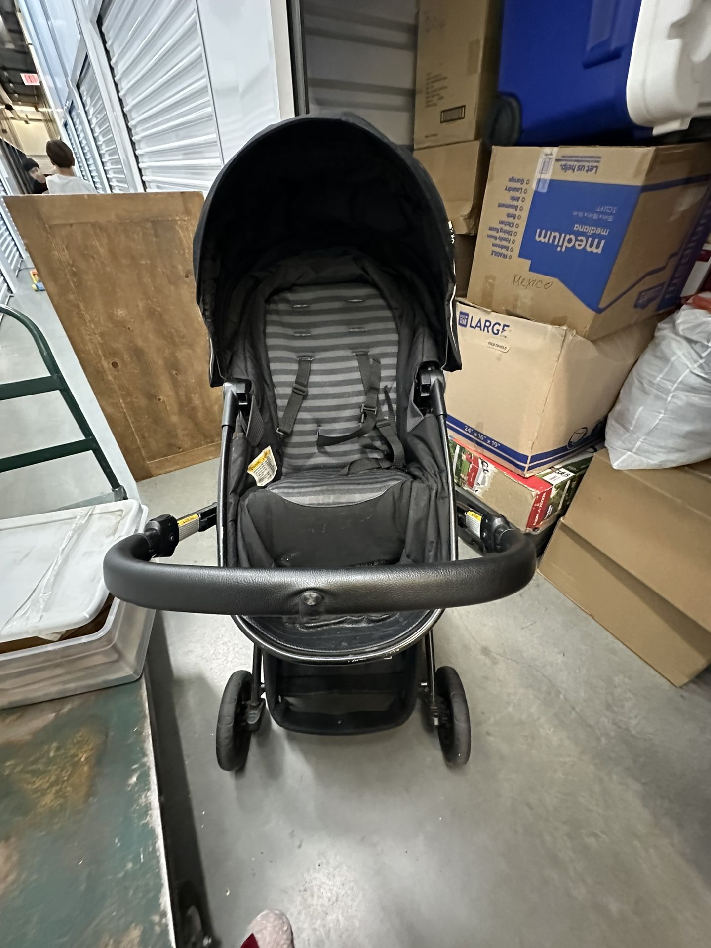 Stroller 