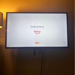 Insignia 32 inch Smart  Fire Tv