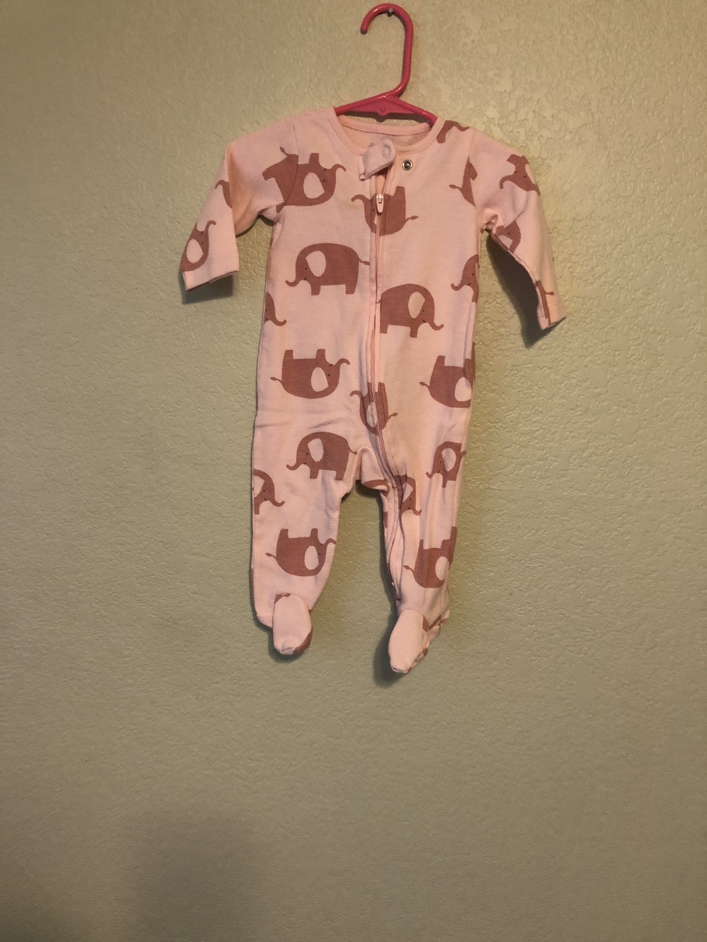 Baby Clothes, Reviving Blankets, Burping Blankets, Bibs, Socks, Was Clothes
