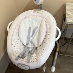 Graco Bouncer And Swing