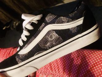 Vans Size 6 ( Men ) 7.5 Woman 