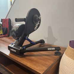WAHOO KICKR Bike Trainer