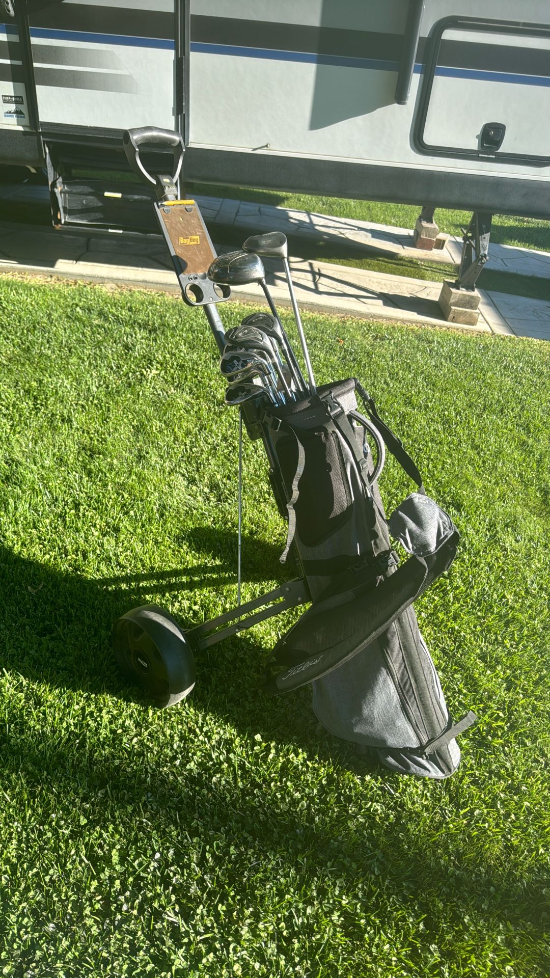 Men’s Golf Set ( callaway Irons)