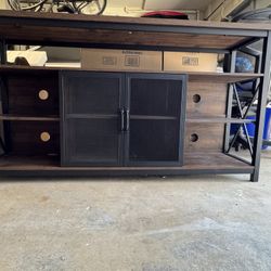 Console Table / TV Stand (up to 65”) 