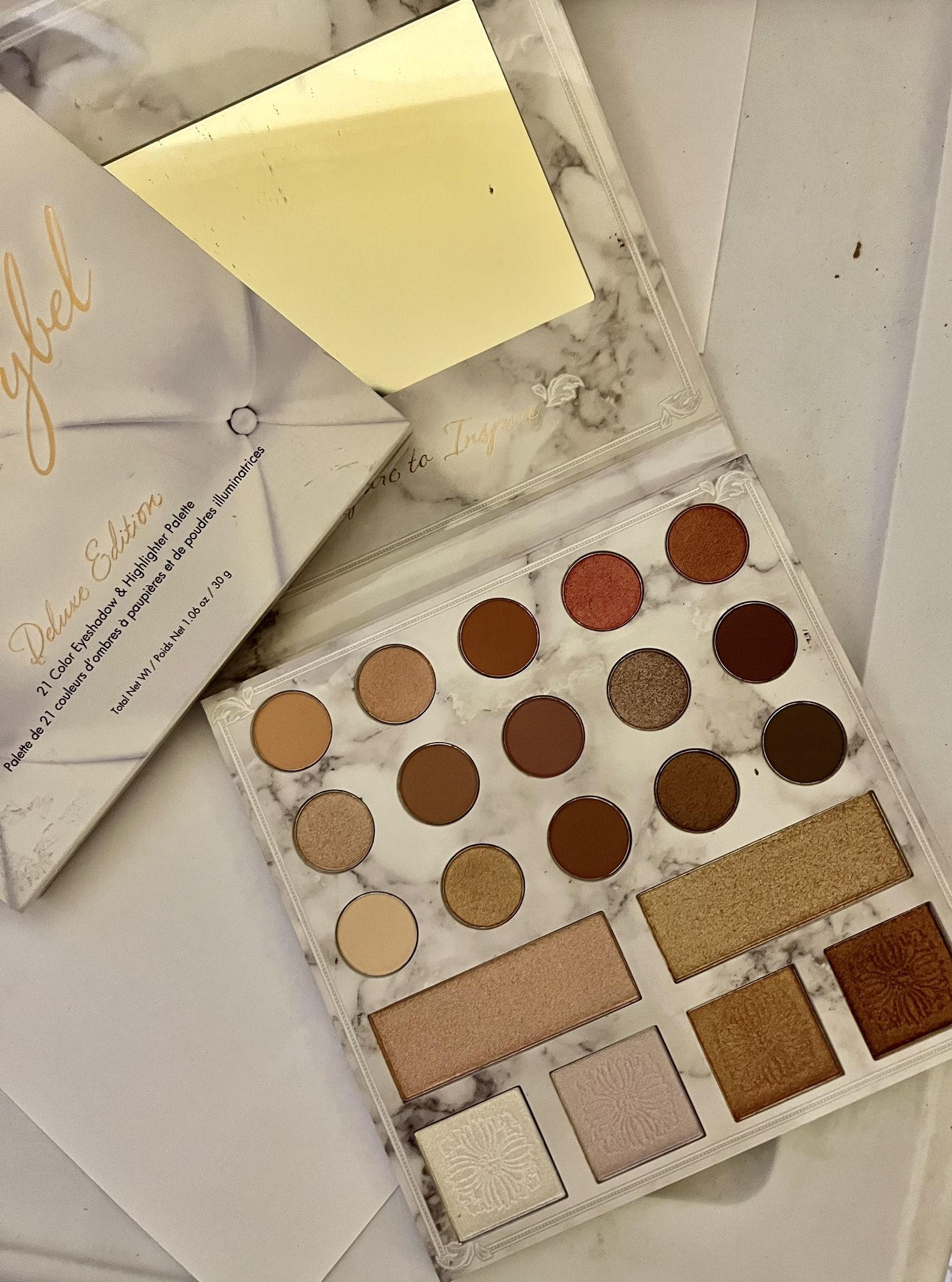 BH Cosmetics Carli Bybel Deluxe 21 Color Eyeshadow & Highlighter Palette NIB