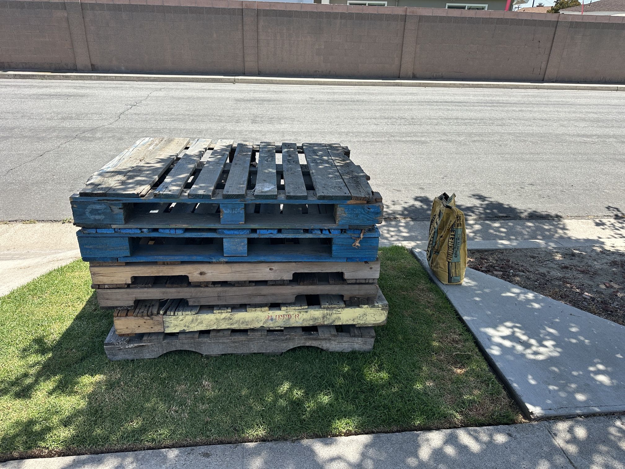 Free Pallets And Half Bag Of Quickrete