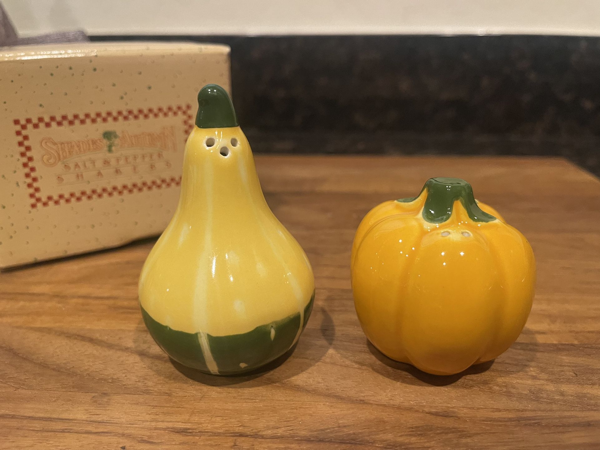 Avon “shades of autumn” salt and pepper shakers