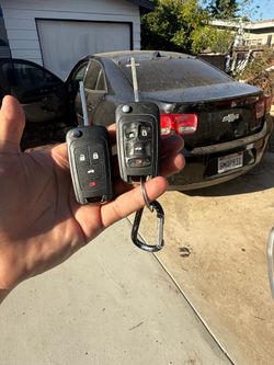 Car Keys N Remotes/ Llaves Con Control🚗🔑