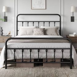 Full size Classic Metal Platform Bed Frame Mattress Foundation with Victorian St