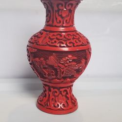 VINTAGE CHINESE CARVED RED CINNABAR LACQUER ON PORCELAIN FLORAL VASE 4 IN