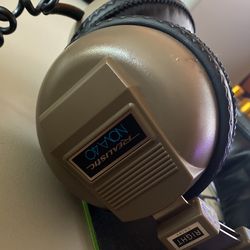 Realistic Nova 40 Antique Headphones