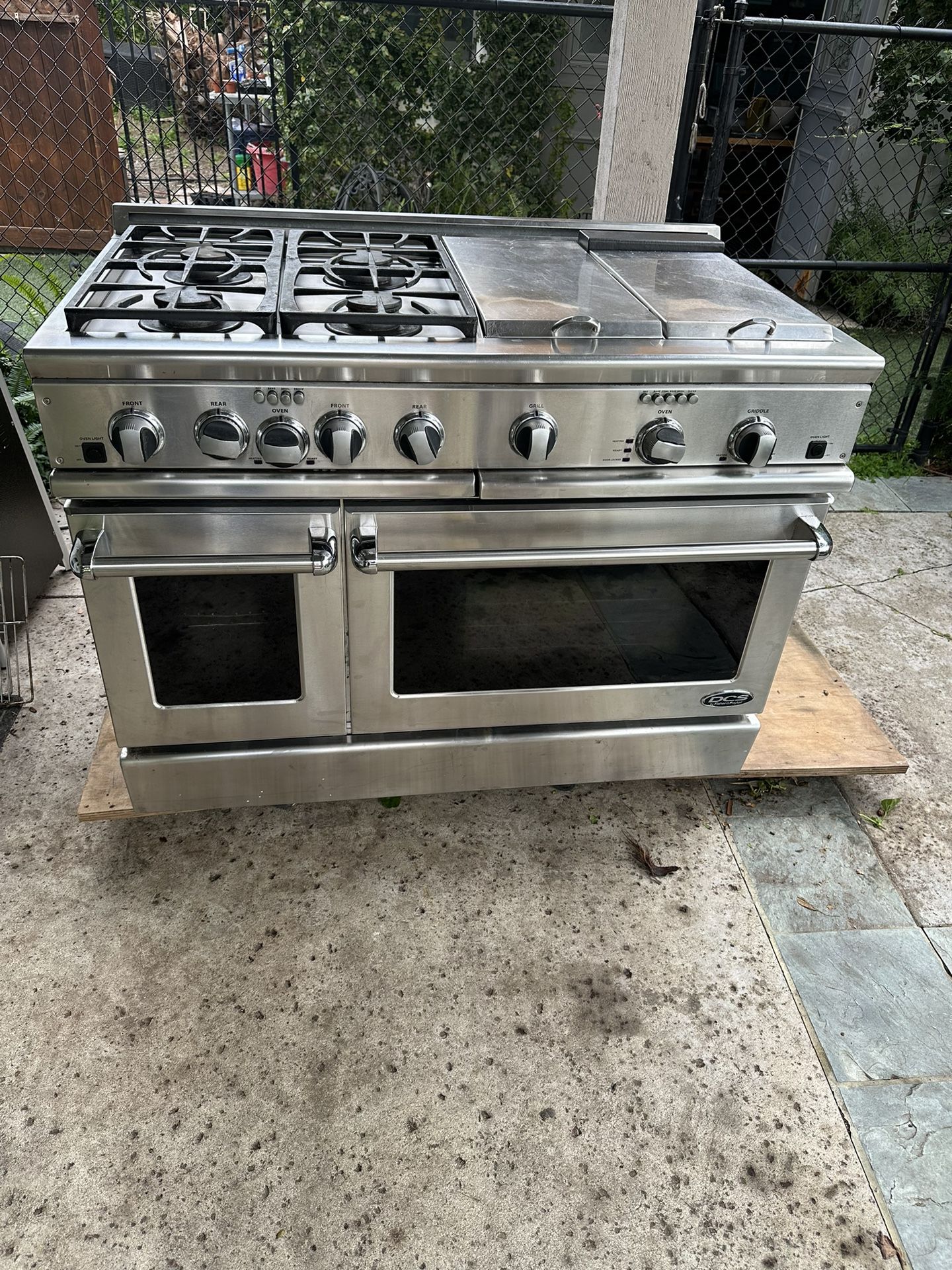 Dcs 48 Inch Range dual fuel /Oven /Cooktop for Sale in Rcho Santa Fe