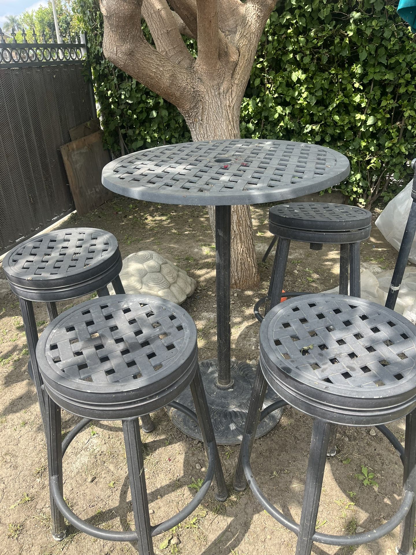 Patio Stools And Table