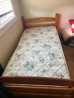 Twin size bed