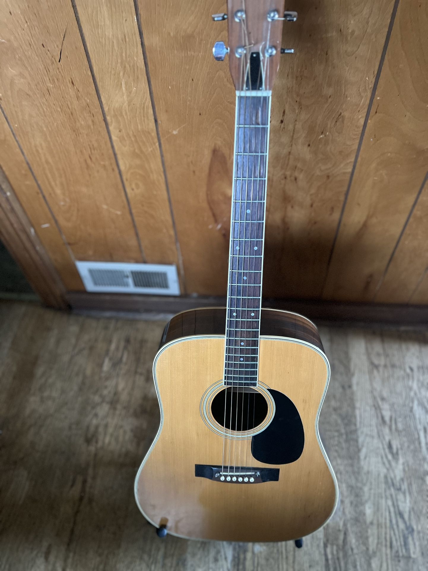 Acoustic Guitar
