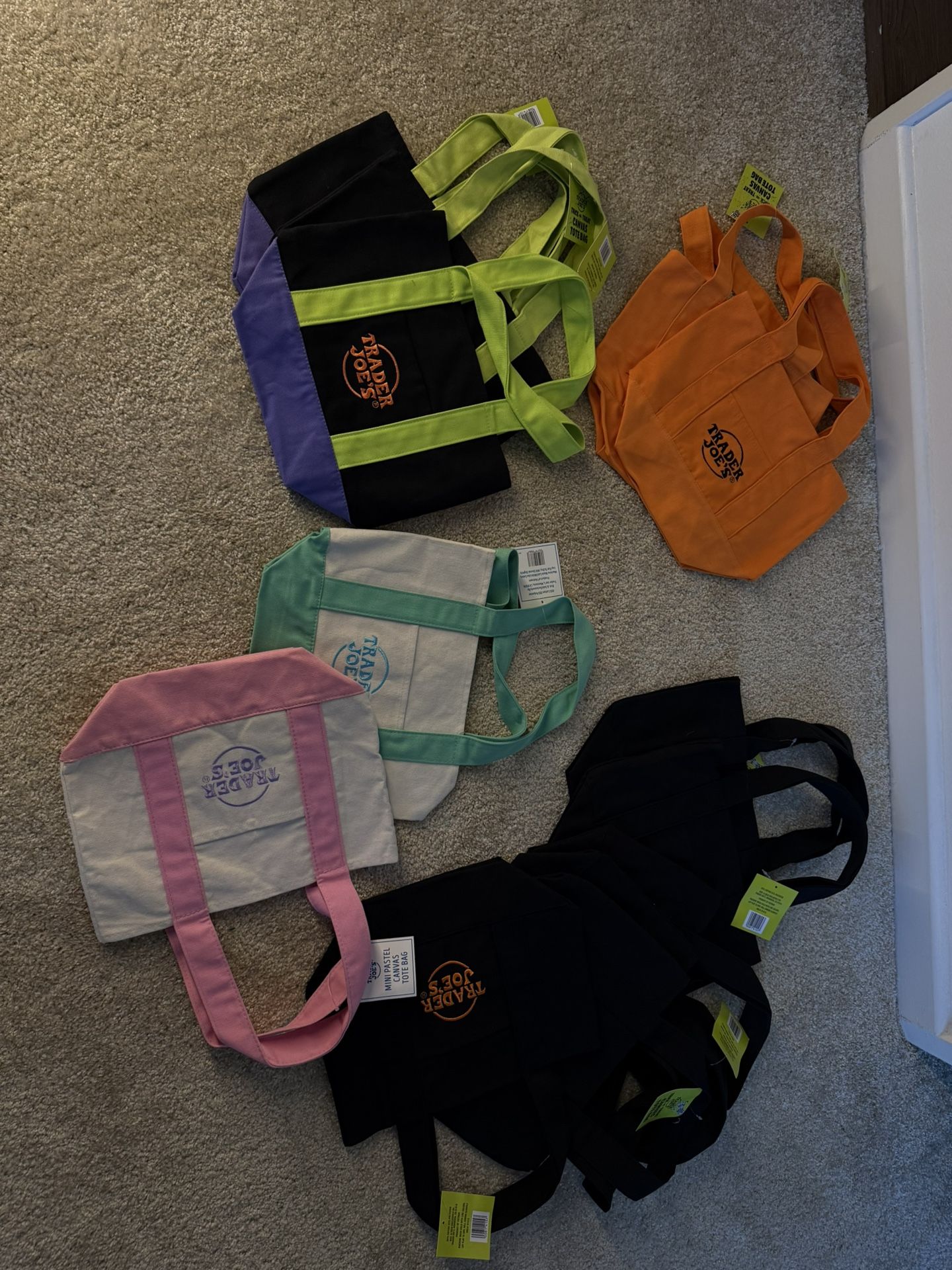 🚨 TJ Tote Bags 🚨