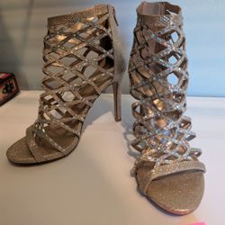 High Heels Size 6
