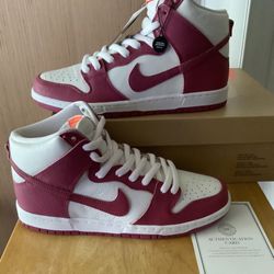 Nike SB Size 10 "New"