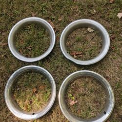 Classic Car Beauty Trim Rings for Wheels