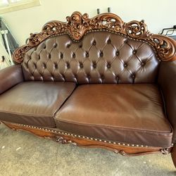 Stunning 3-Piece Ornate Victorian Sofa Set & Matching Table