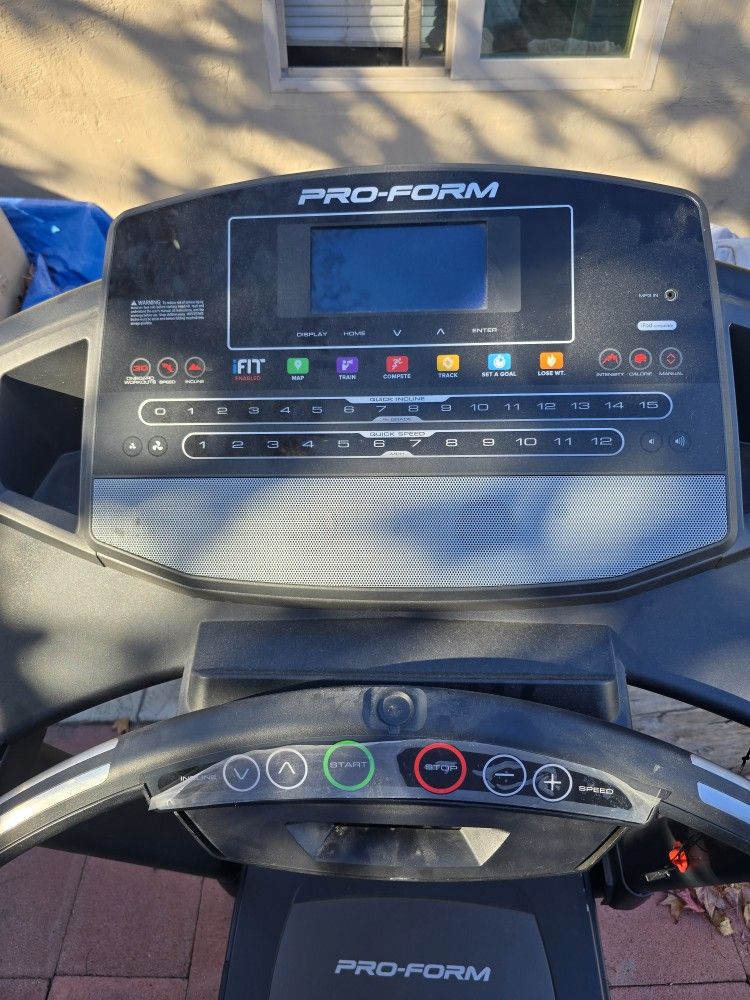 Pro Form Power 995i Treadmill