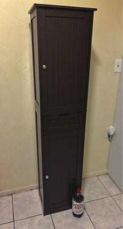 TALL DRESSER