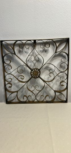 Metal Wall Medallion
