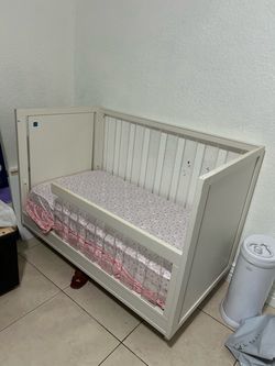 Crib pottery barn