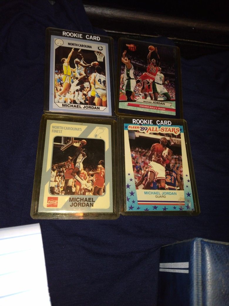 4 Michael Jordan Cards