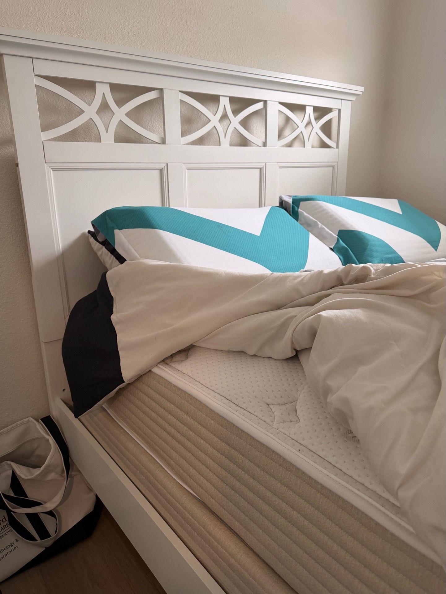White Wood Bed Frame w/ Decorative Headboard – Sturdy & Elegant