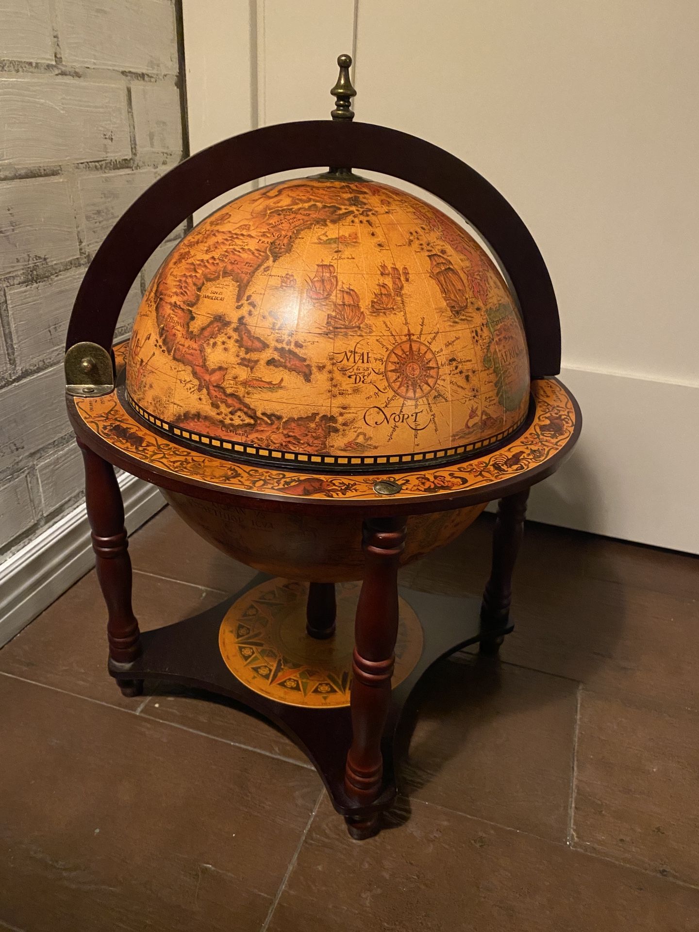 Antique Style Globe With Chess Game Inside