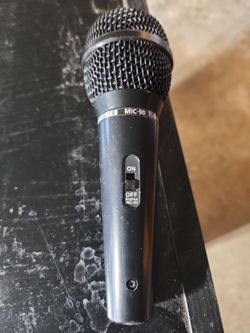Microphone