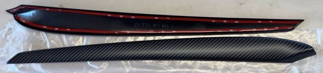 Tesla Model 3/Y Front Door Panel Trim