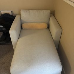 Chaise Chair with Storage