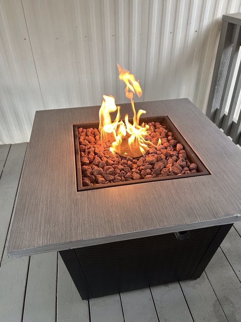 Fire Pit W/ Propane Tank